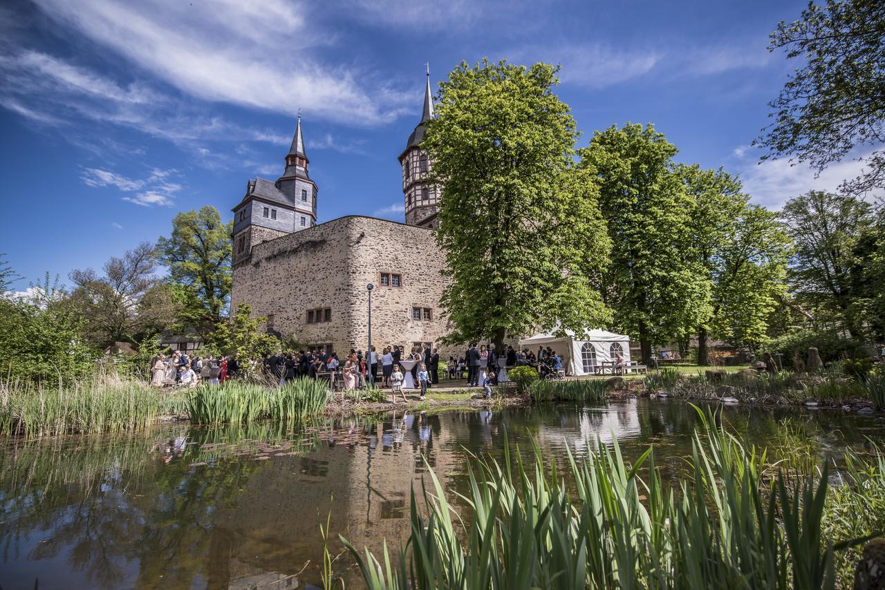 Hotel Schloss Romrod Exterior foto